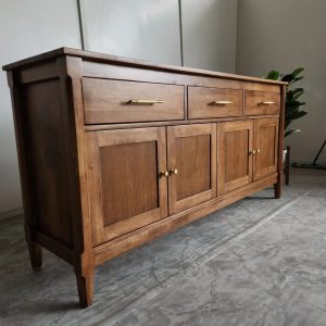 Sideboards & consoles