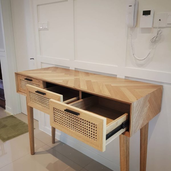 Console Table - Image 2