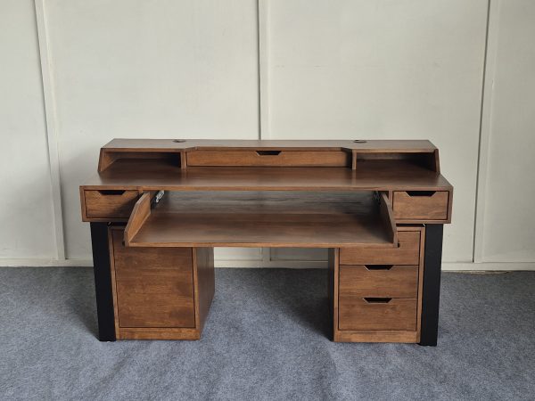 Working Table - Image 4