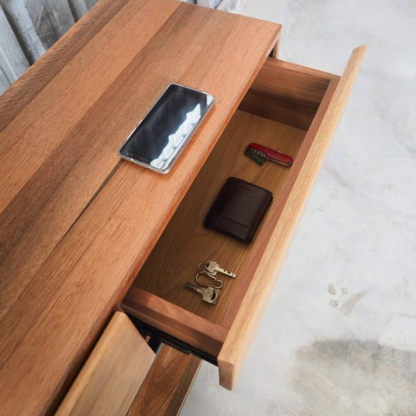 Console Table - Image 3