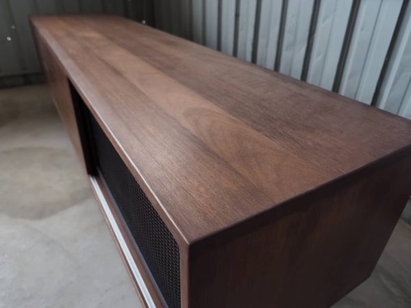 TV Console - Image 2