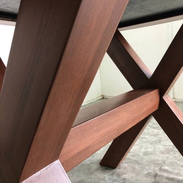 Table & Bench - Image 4