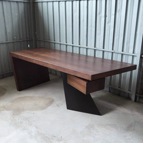 Working Table