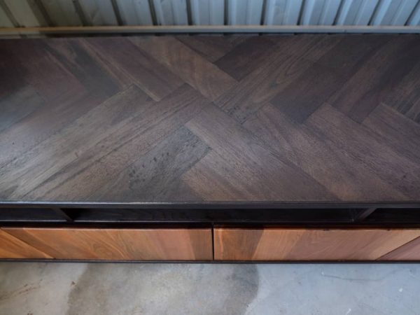 TV Console - Image 3