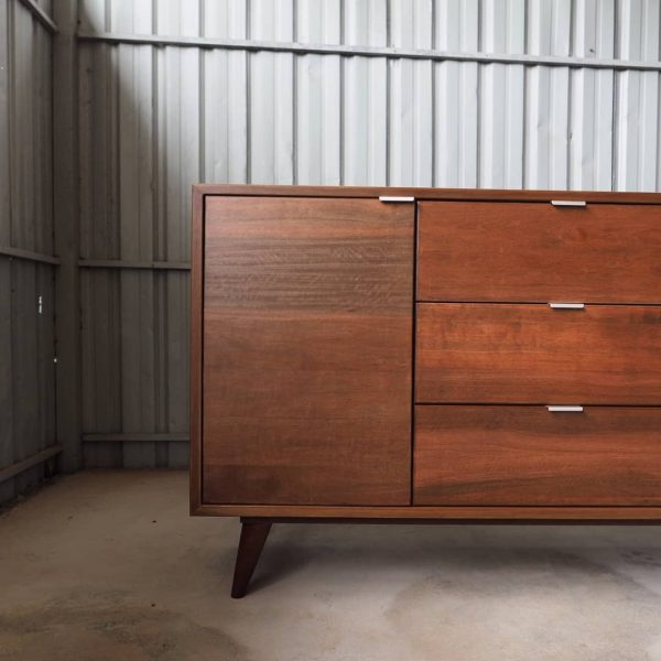 Side Board - Image 3