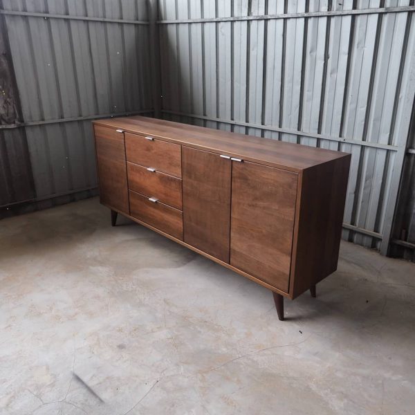 Side Board