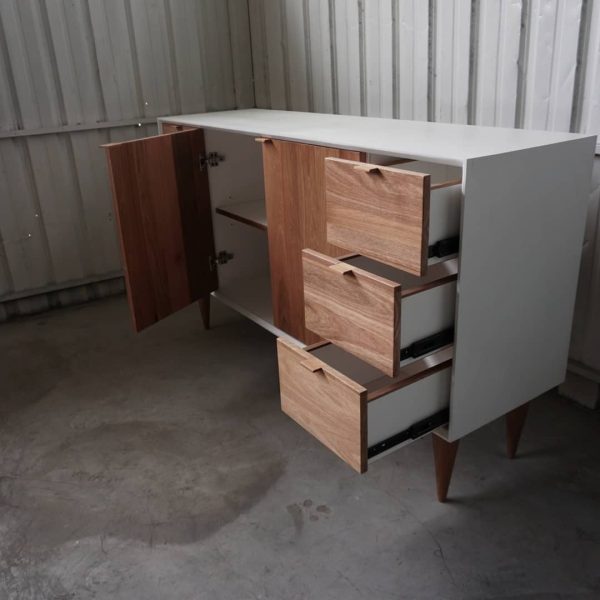 Side Board - Image 3
