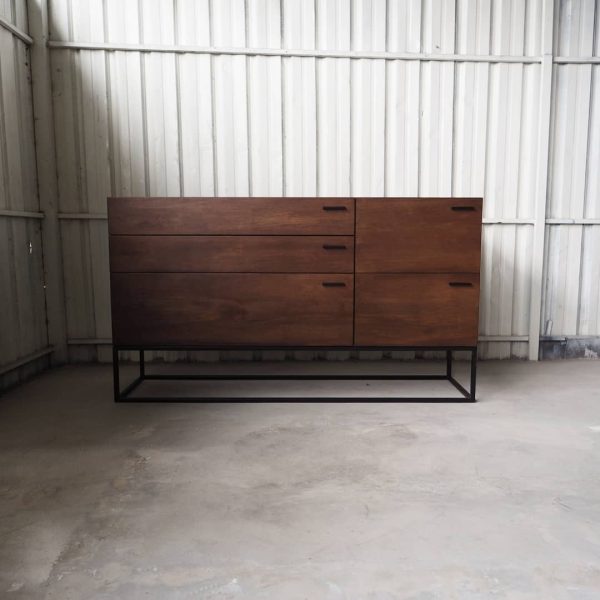 Side Board - Image 3