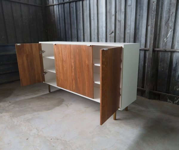 Side Board - Image 3
