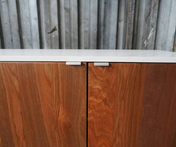Side Board - Image 4