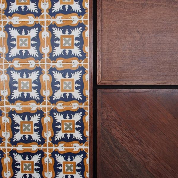 Coffee Table - Image 8