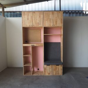 Cabinet with Seating & Foldable Table