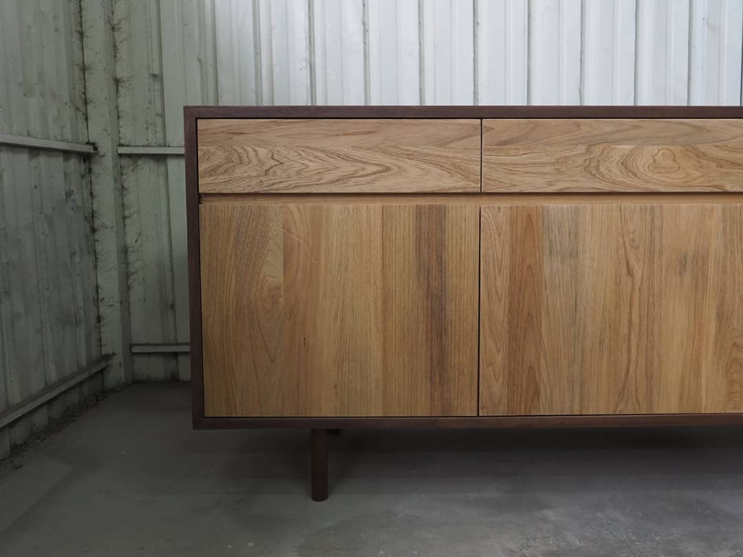 Sideboard Console with Dual Tone Finishing - Image 5