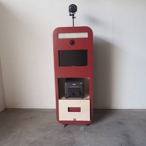 Portable & Collapsible Photobooth - Image 3