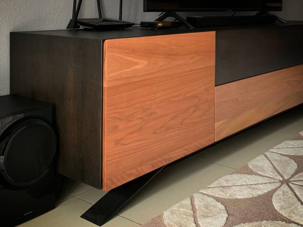 TV Console - Image 2