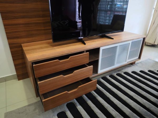 TV Console - Image 5