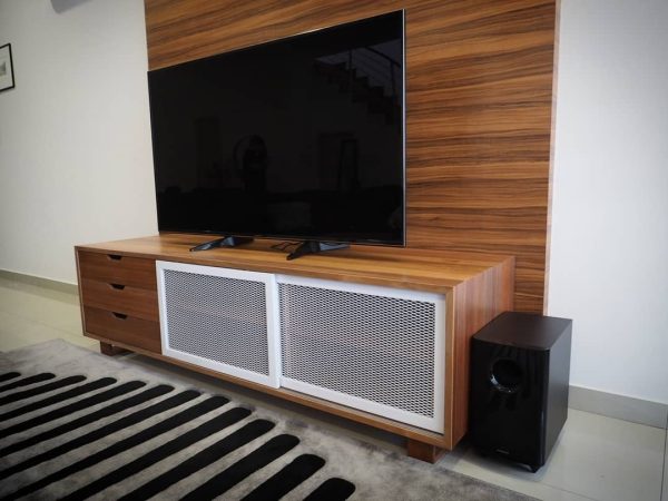 TV Console - Image 4