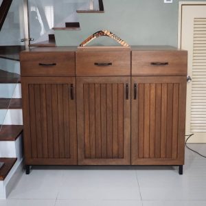 Side Board