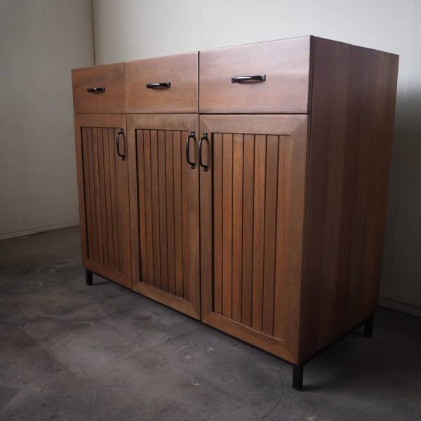 Side Board - Image 4