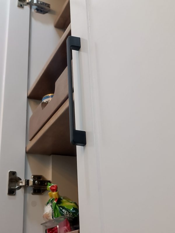 Kitchen Cabinet - Image 4