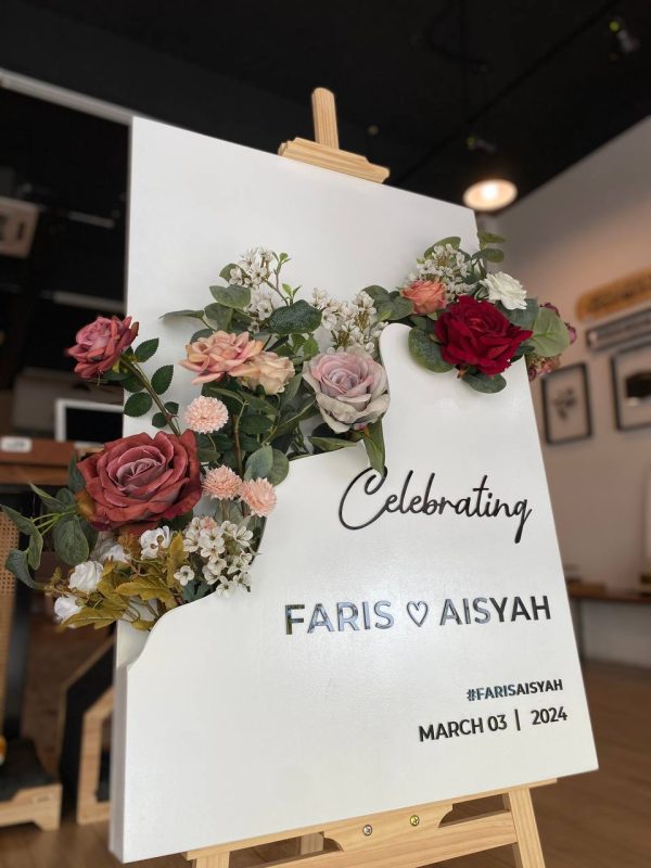 Welcome Board with Flowers - Image 2
