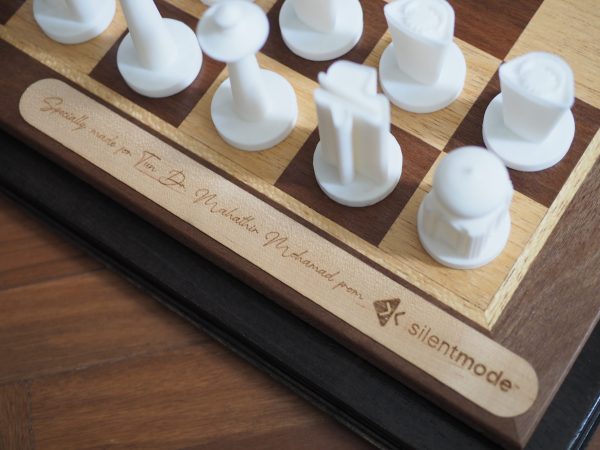 Custom chessboard (3D printed pieces) - Image 6