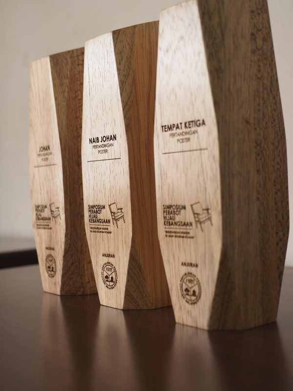 Wooden Trophy - Image 5