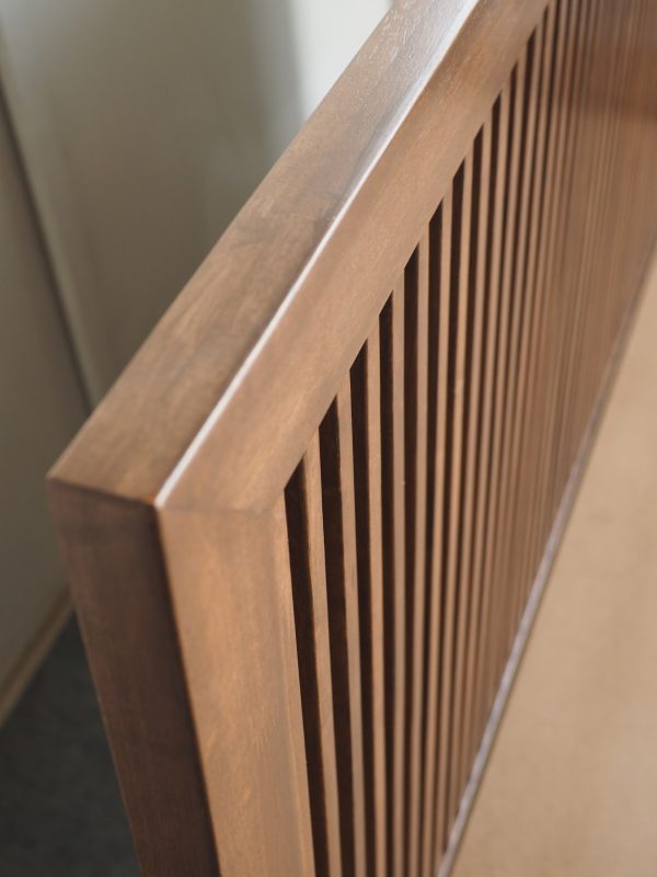 Floating bed frame with fluted headboard - Image 3