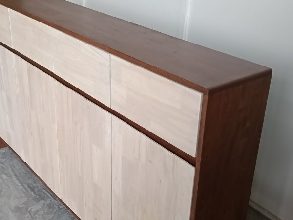 Sideboard - Image 4
