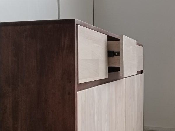Sideboard - Image 5