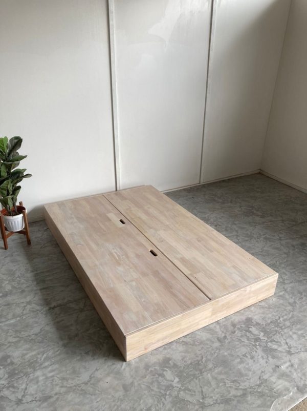 Japanes Bed with Storage and Drawers