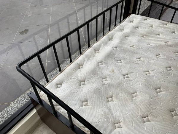 Day Bed - Image 5