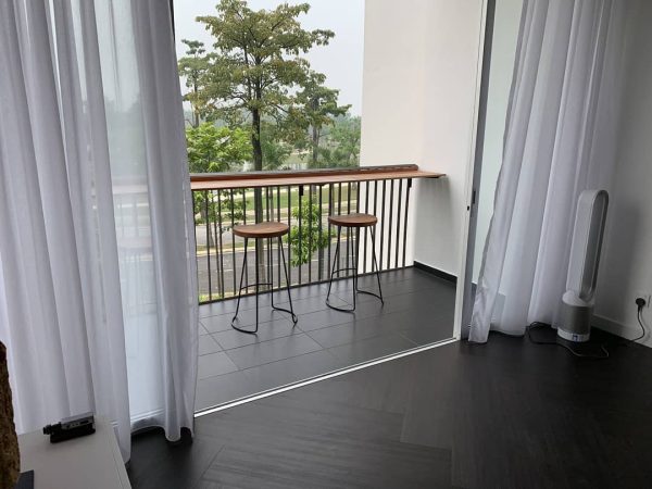 Outdoor Balcony Bar Table & Matching Bar Stools - Image 6