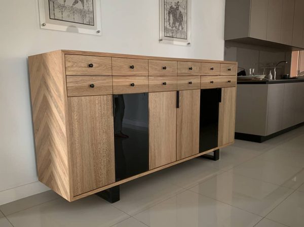 Sideboard Cabinet with Mixed Panel Finishing