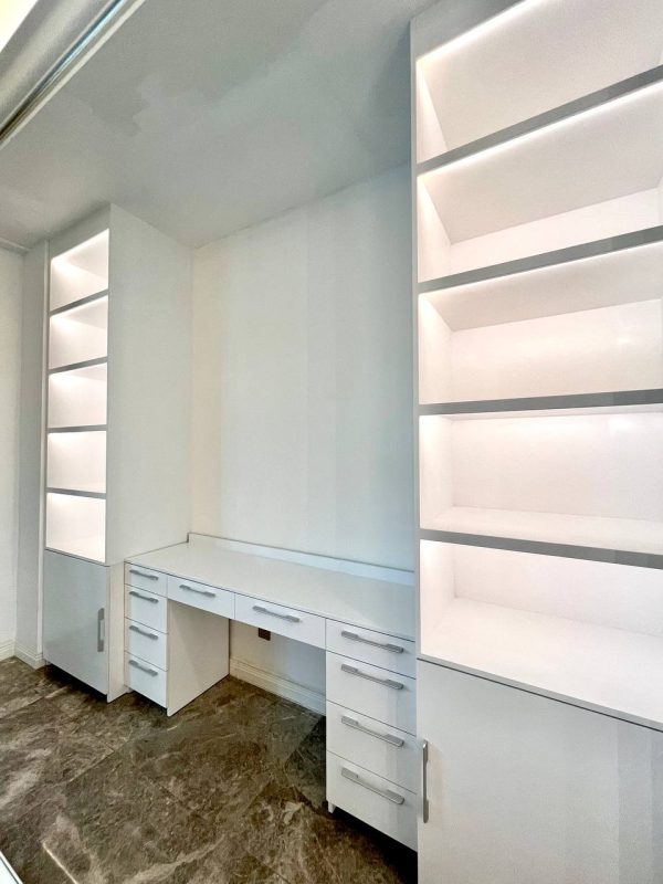 Built-ins Vanity Table with Shelves - Image 7