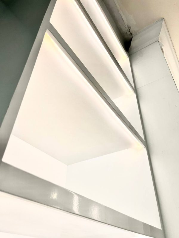 Built-ins Vanity Table with Shelves - Image 5