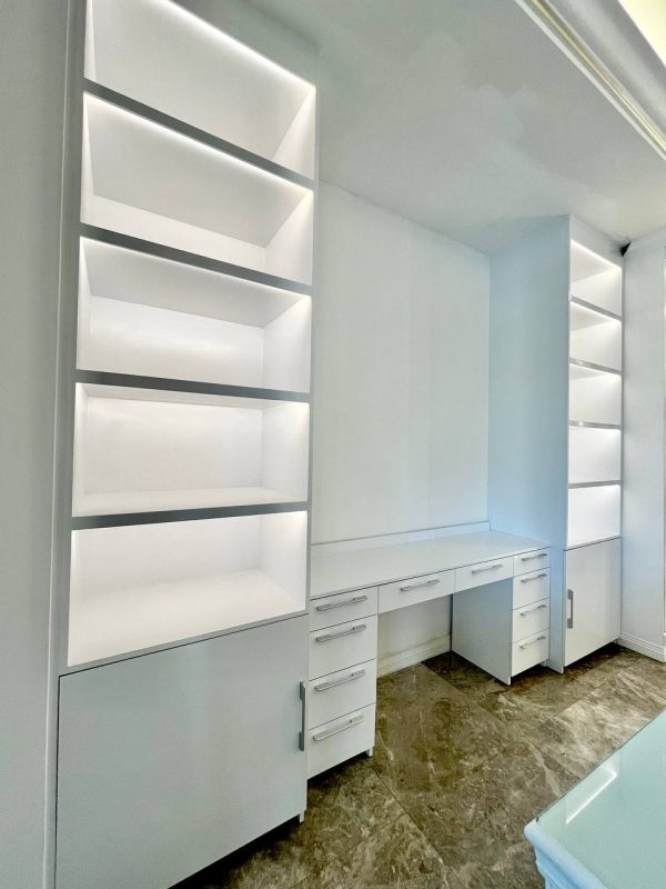 Built-ins Vanity Table with Shelves