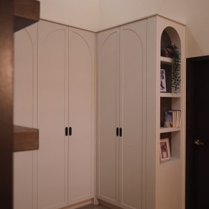 Built-ins Wardrobe with Working Table and Shelves