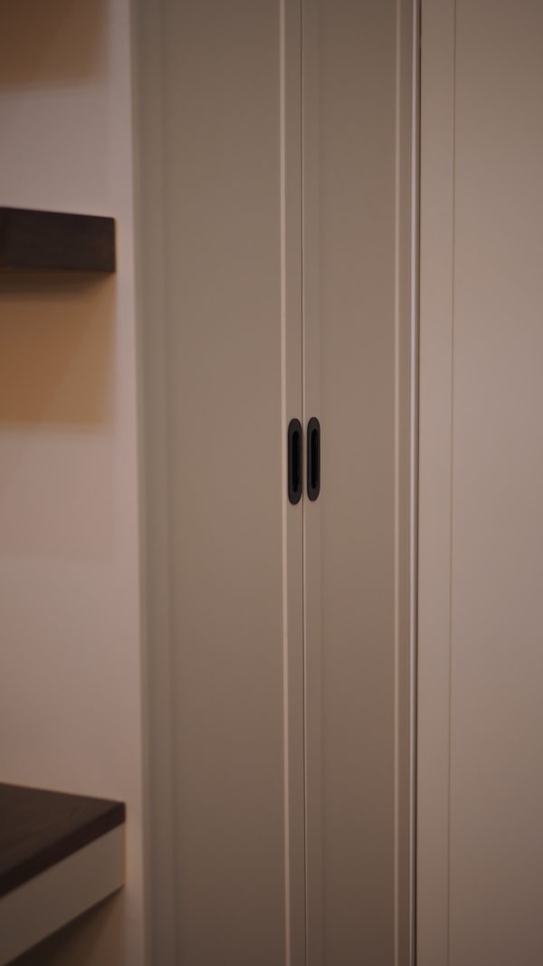 Built-ins Wardrobe with Working Table and Shelves - Image 6