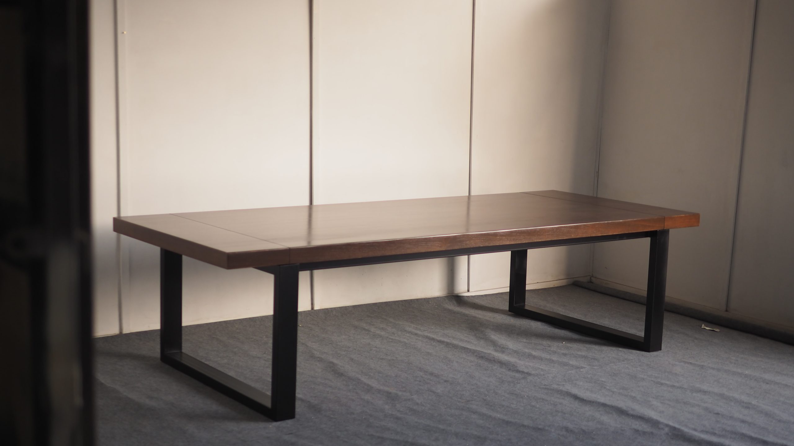 Dining Table with Steel Leg