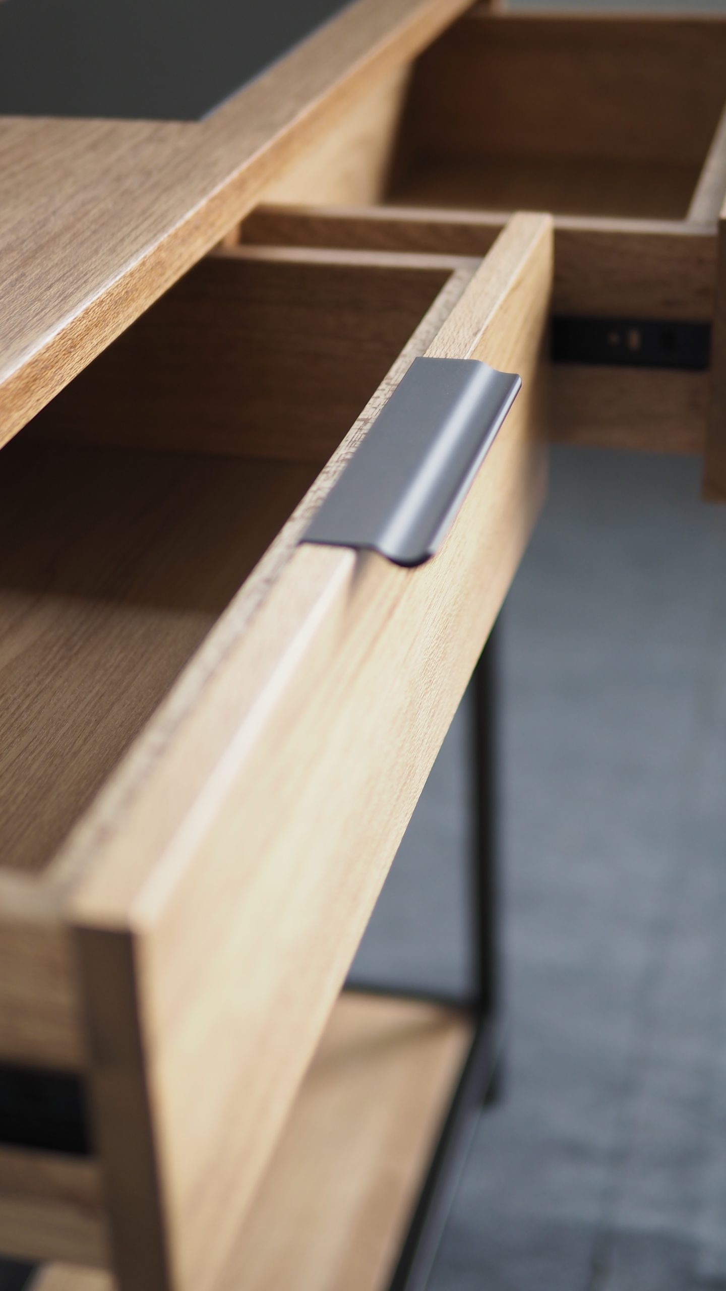 Console Table with Storage - Image 3