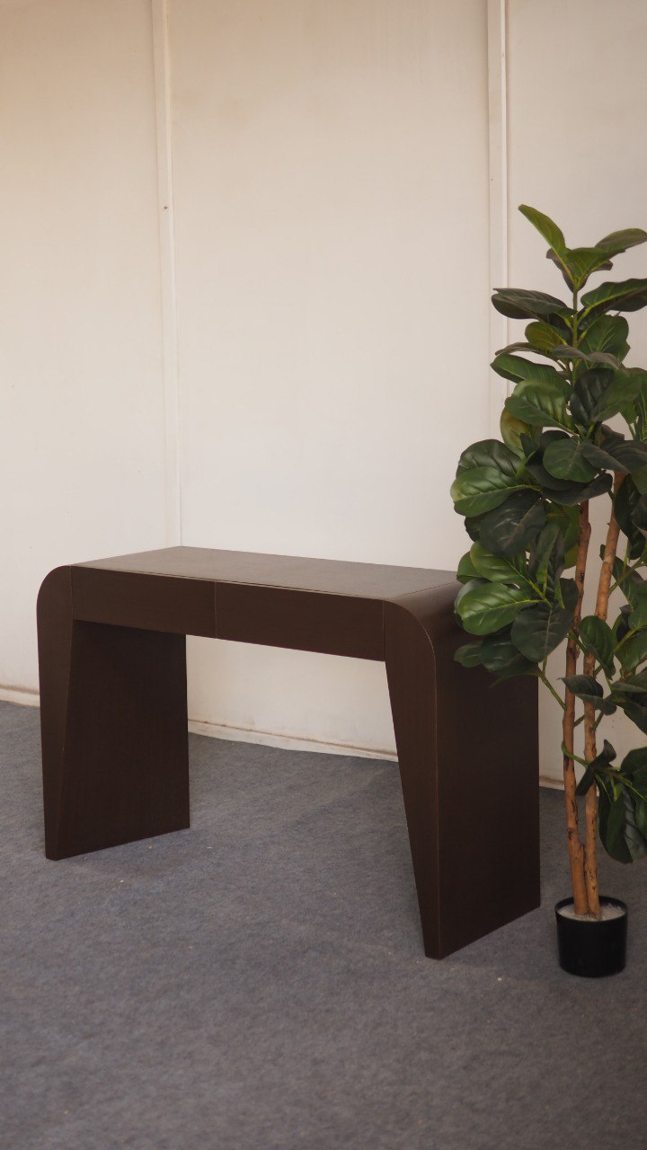 Curved Vanity Table - Image 3