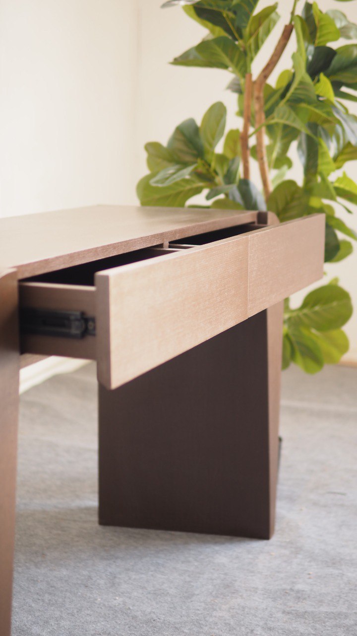 Curved Vanity Table - Image 11