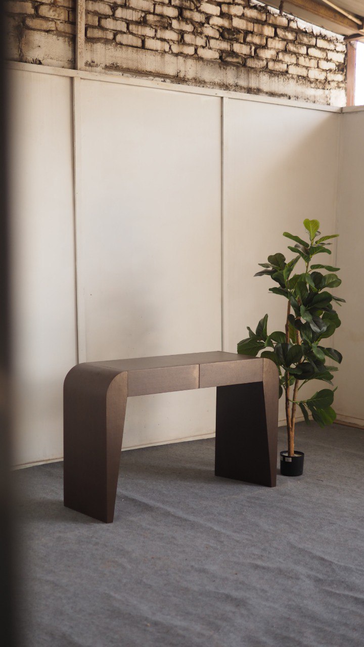 Curved Vanity Table
