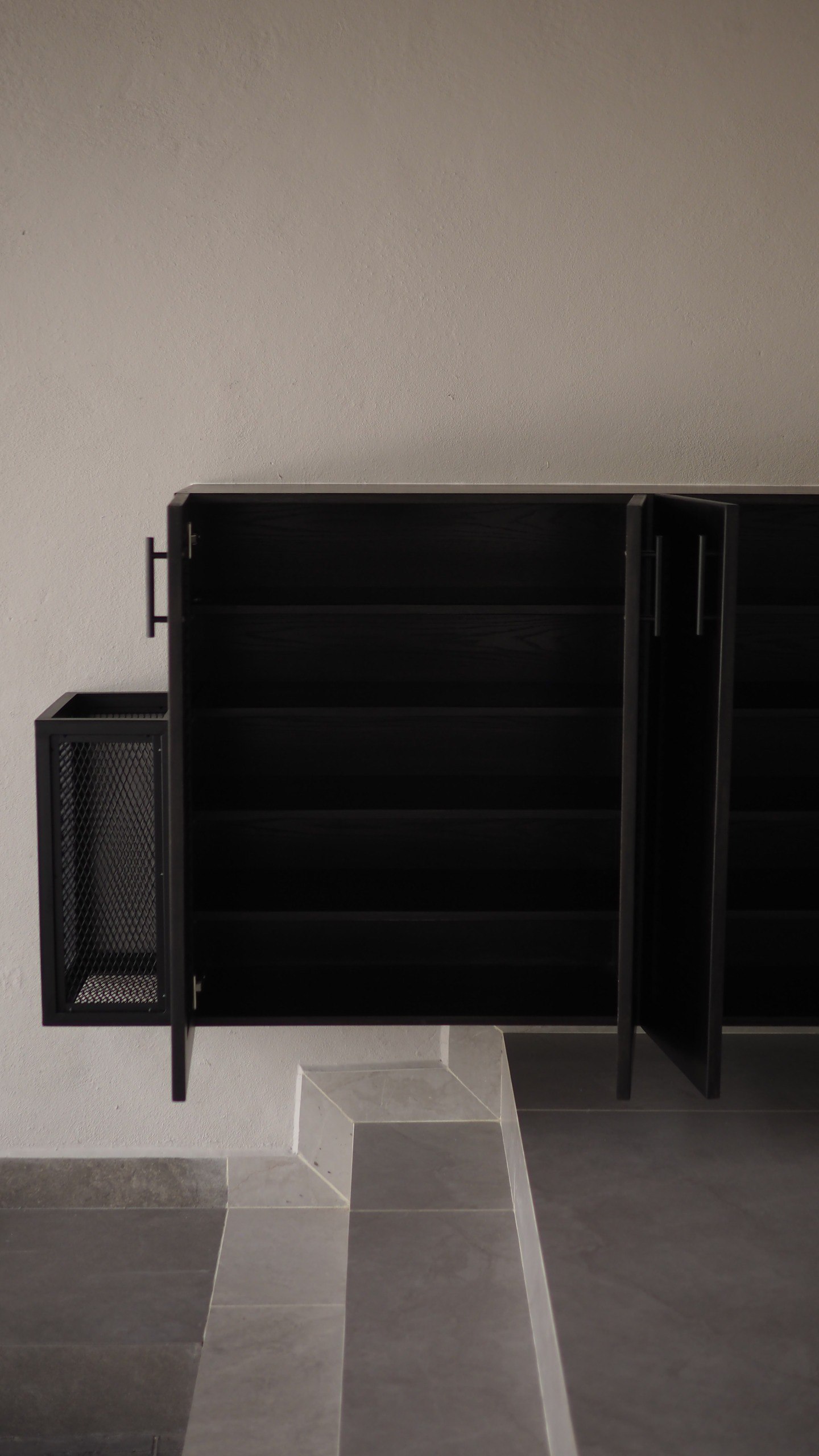 Shoe Cabinet - Image 7