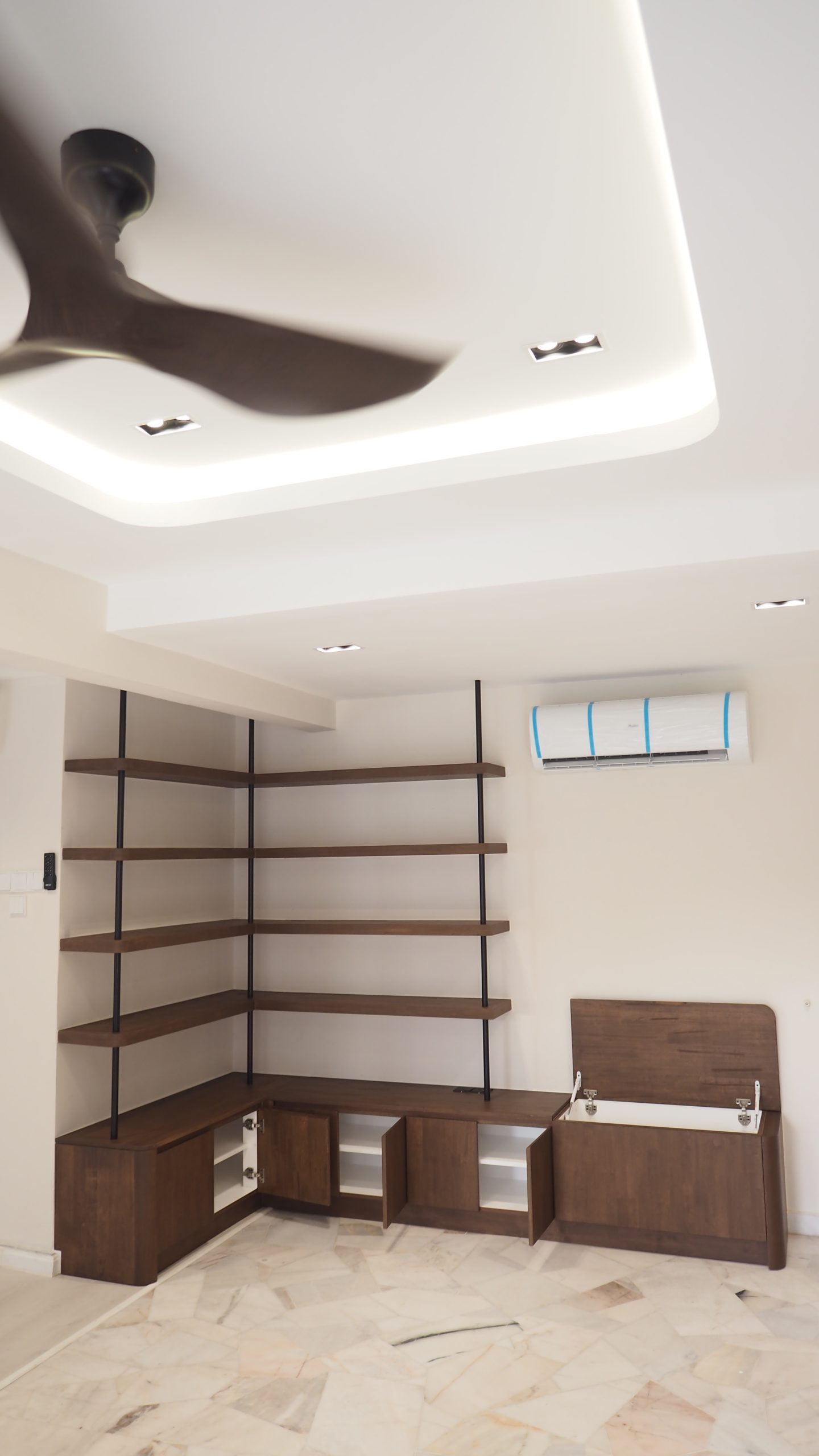 Bookshelf with Bench / Multi-purpose Storage Cabinet - Image 9