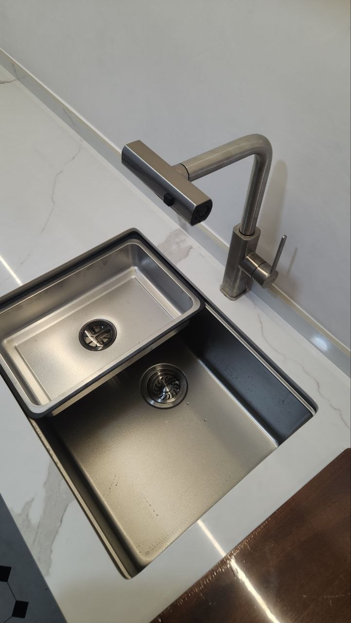Built In Kitchen Cabinet - Image 16