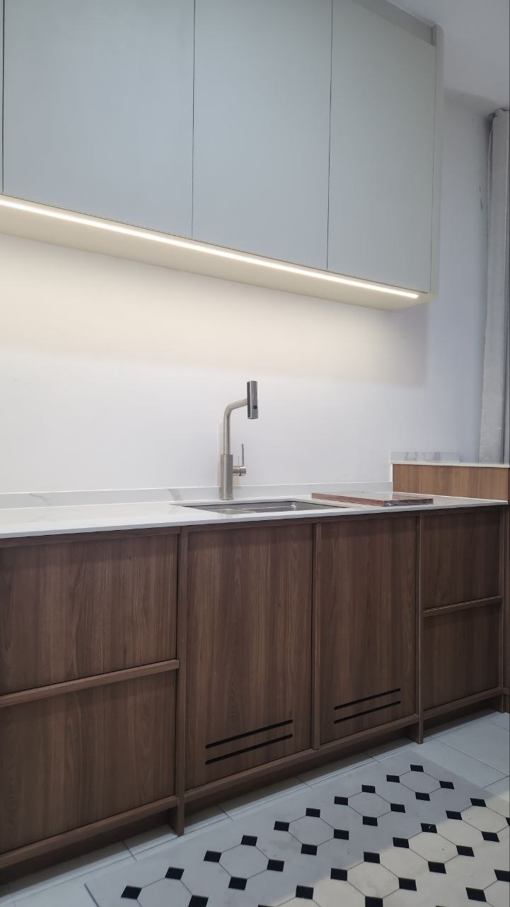 Built In Kitchen Cabinet - Image 11