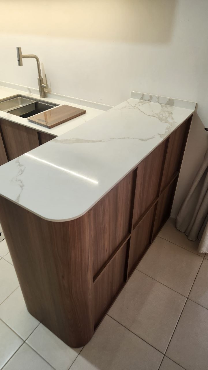 Built In Kitchen Cabinet - Image 7