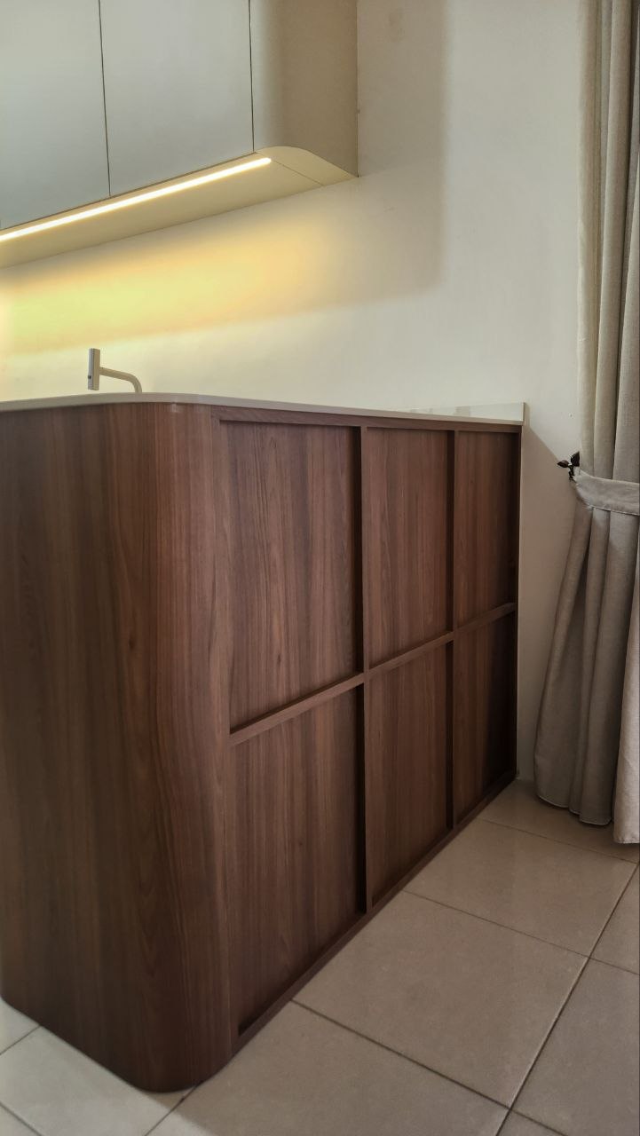 Built In Kitchen Cabinet - Image 5